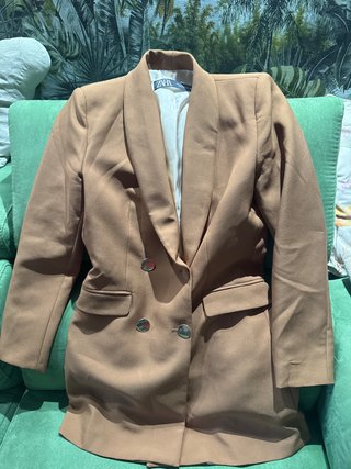 Chaqueta Zara Marrón