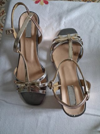 Sandalias élysèss Plateadas y Doradas Talla 38