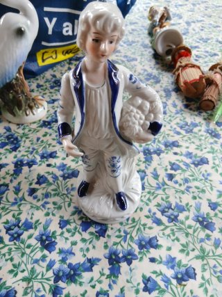 Figura de Porcelana Decorativa