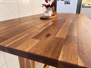 Mesa IKEA NACKANÄS Madera 140x76cm + 2 sillas