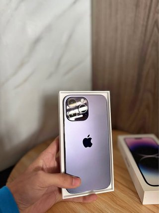 iPhone 14 Pro Max Morado