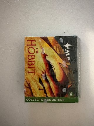 Magic The Hobbit Collector Booster Box