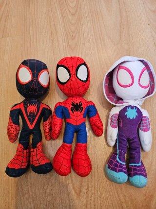Set de 3 Peluches Spidey y su Súper Equipo