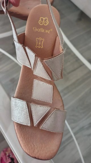 Sandalias Ballerí Plateadas usadas una vez