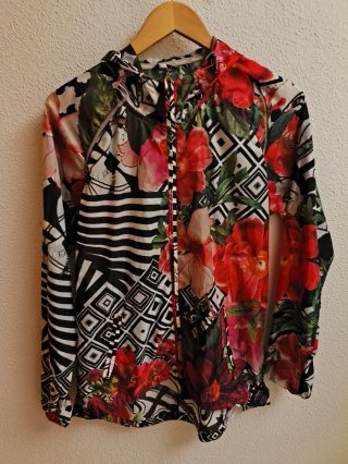Chaqueta Cortavientos Desigual Floral