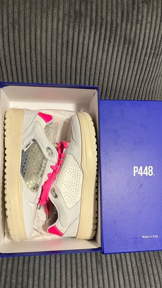 Zapatillas P448 Blancas y Rosa