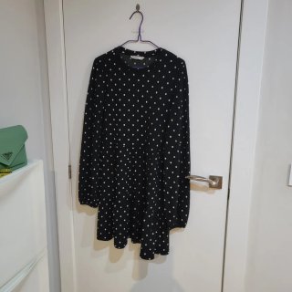 Vestido de lunares Stradivarius Talla M