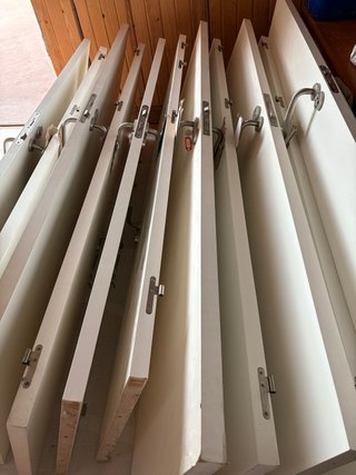 Set de 11 Puertas de Madera Blanca