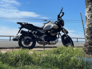 Moto Guzzi V85TT