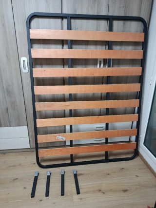 Somier 180x135 cm con patas