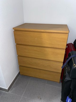Cómoda de madera