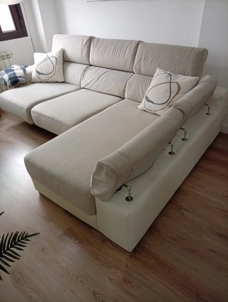 Sofá Chaise Longue Beige y Blanco