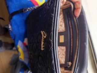 Bolso Guess Negro