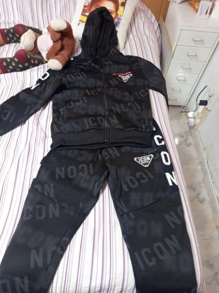 Chándal Negro con Estampado