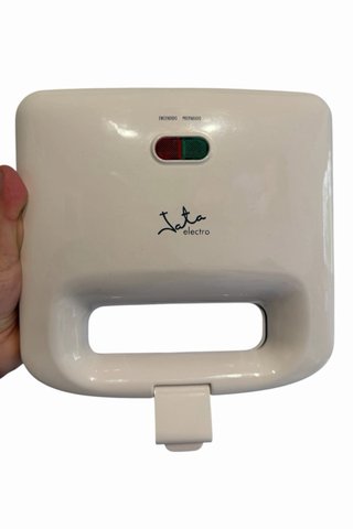Sandwichera Jata Electro Blanca