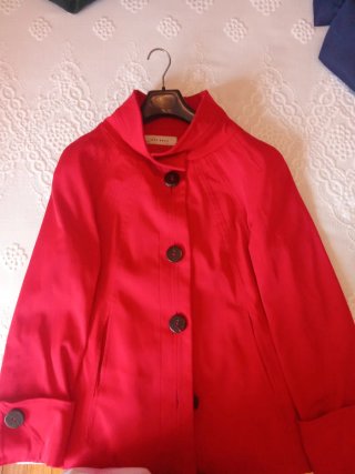 Abrigo Rojo Zara