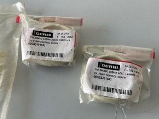 Tornillos Mando Bomba Aceite Derbi