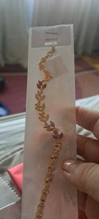 Pulsera con diseño de hojas multicolor