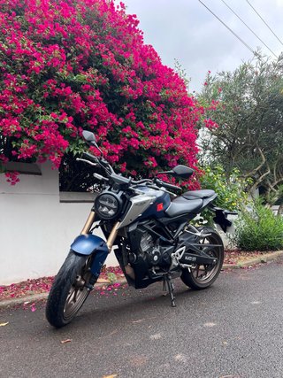 Honda CB125R