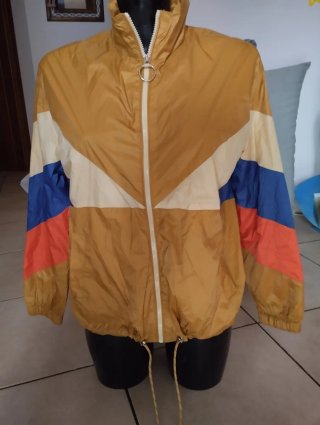 Giacca a vento Bershka multicolore