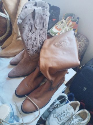 Botas de piel (2 pares)