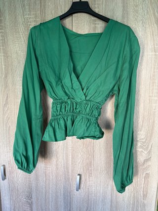 Blusa Verde de Manga Larga