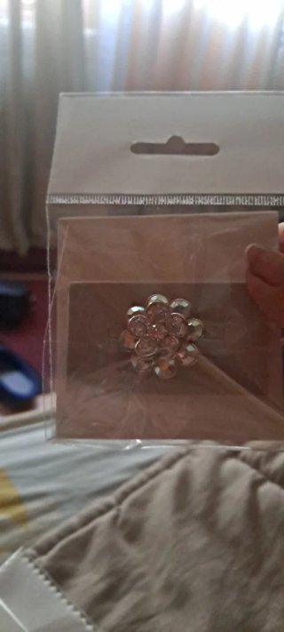 Anillo con forma de flor