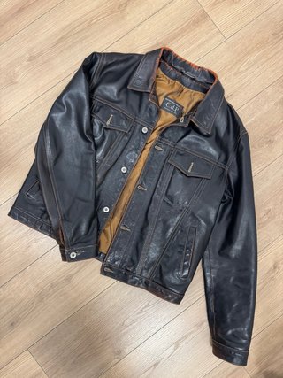 Chaqueta de cuero C.d.P