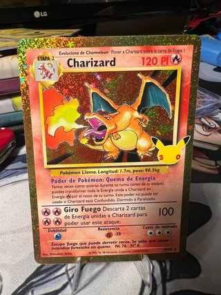 Carta Pokémon Charizard 30 Aniversario