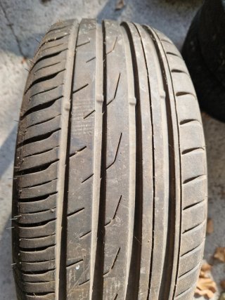 Neumáticos de coche