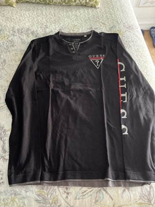 Camiseta Guess Manga Larga Negra Talla M
