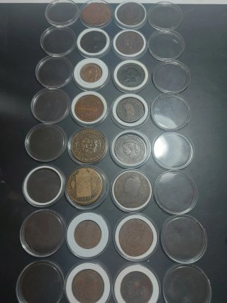 Lote de 16 monedas antiguas de bronce