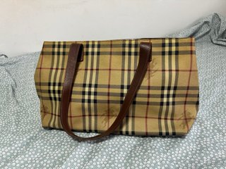 Bolso Burberry de mano