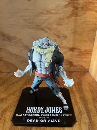 Figura Hody Jones One Piece Bandai