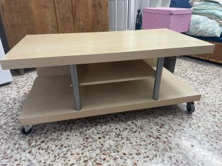 Mesa de TV con Ruedas