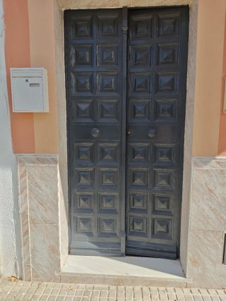 Puerta de Entrada Doble de Hierro
