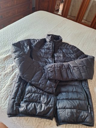 Chaqueta acolchada negra