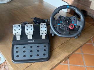 Volante Logitech G29 con Pedales