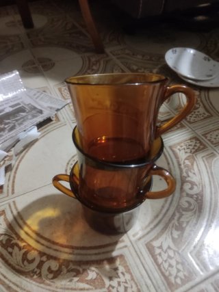 Juego de 3 tazas de cristal ámbar