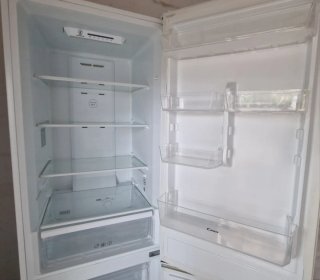 Frigorífico Combi Candy No Frost Plus – 295 L