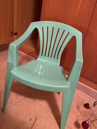 Silla de Plástico Verde para Exterior