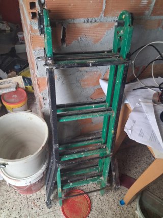 Escalera Metálica Plegable
