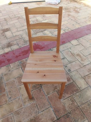 Silla de madera