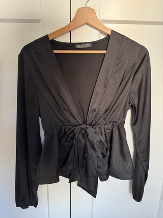 Top Negro Satinado SHEIN Talla S