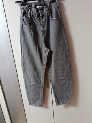 Pantalón Vaquero Gris Zara
