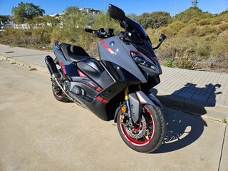 Yamaha TMAX 560 Tech Max Personalizada