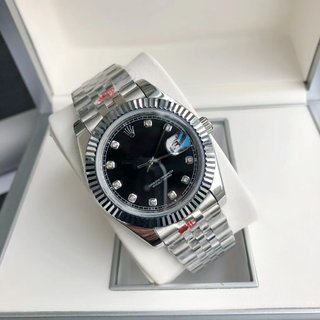 Reloj Analógico Plateado Con Esfera Negra,40MM