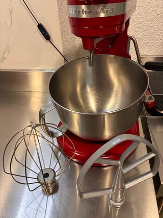 Amasadora KitchenAid Artisan Roja