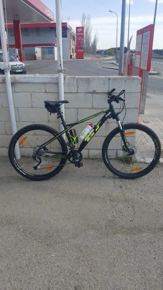 Bicicleta de Montaña GT Avalanche