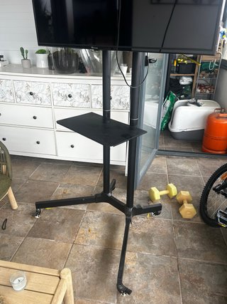 Soporte Móvil para TV Bontec